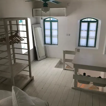 White Stone House Villa *