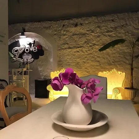 White Stone House Villa *